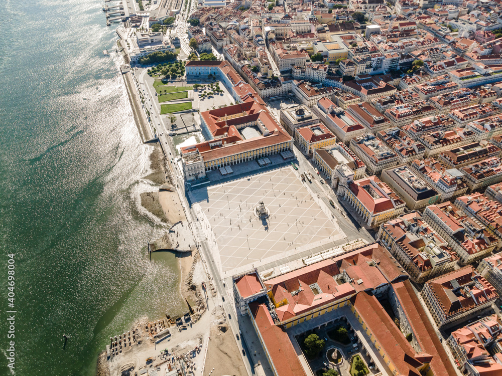 Obraz premium Commerce Square in center of Lisbon, Portugal