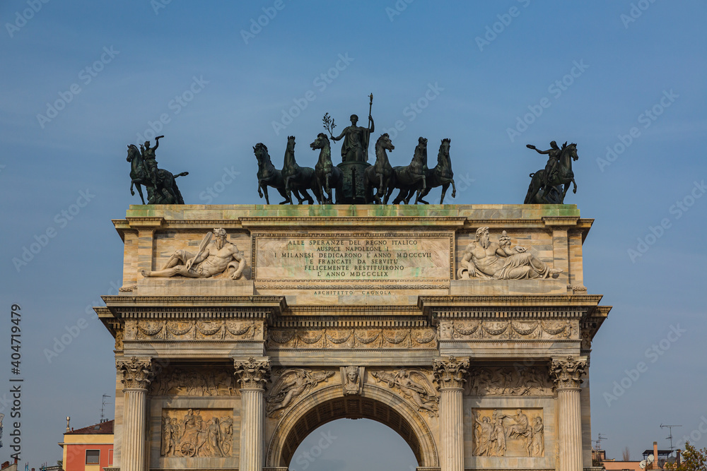 Obraz premium イタリア ミラノのポルタ・センピオーネ 