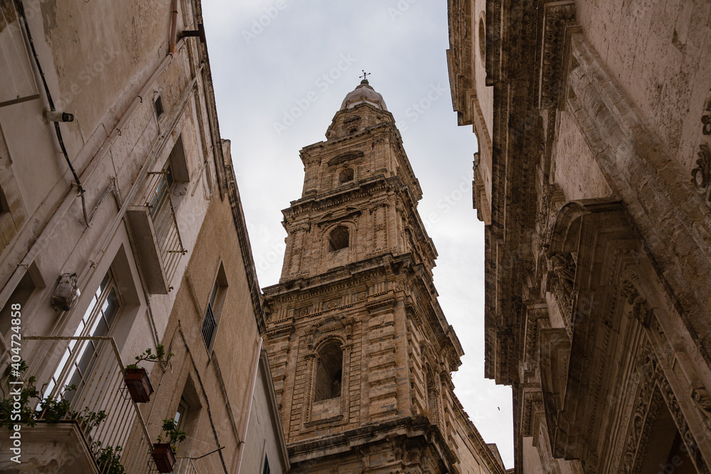 イタリア　モノポリのマドンナデッラマディア大聖堂の鐘楼