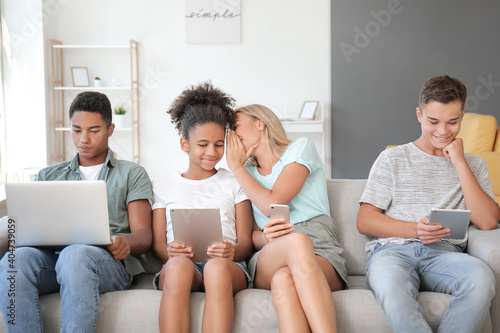 Teenagers with different de...