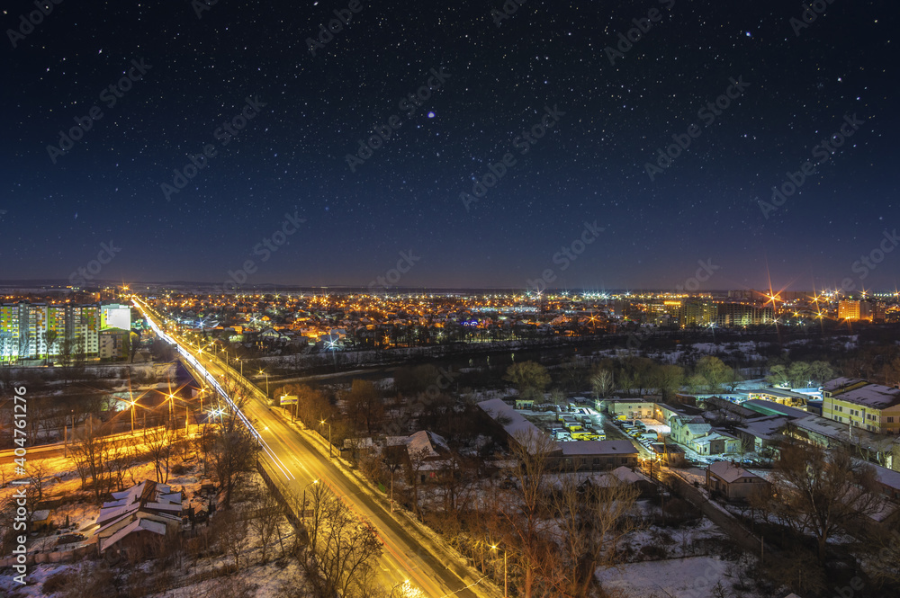 Obraz premium Stars in the sky over the night city