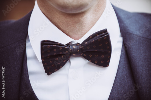Canvastavla Midsection Of Man Wearing Bow Tie
