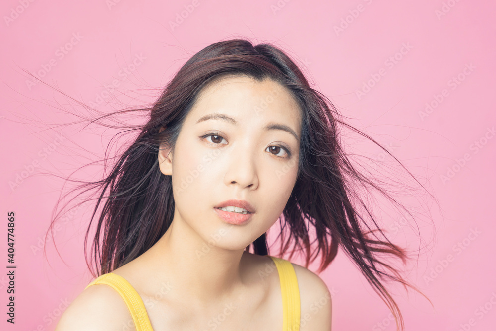 女性のヘアケアイメージ ※風俗産業、ポルノ、アダルト、出会い系コンテンツでの使用は規約により禁止されております。 女性のヘアケアイメージ ※風俗産業、ポルノ、アダルト、出会い系コンテンツでの使用は規約により禁止されております。