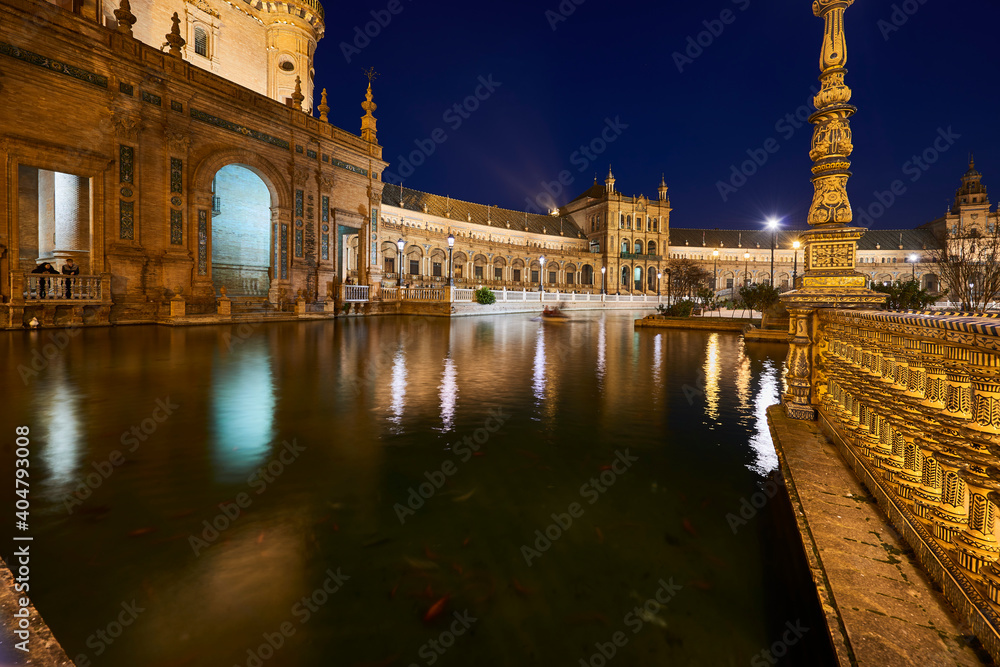 Obraz premium Seville, Andalusia, Spain, Europe. Plaza de España, Seville, Spain built for the Ibero-American Exposition of 1929.