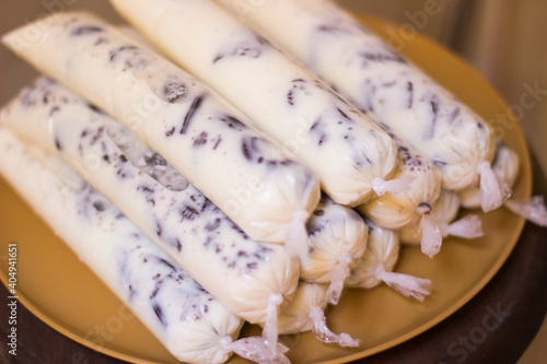 Brazilian sweet frozen homemade - Freezer pops gourmet, ice scream in the bag. Known in Brazil as: Sacolé, dindin, chupchup or geladinho. Sweet frozen made with chocolate oreo cookies.