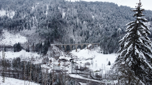 Ravennaschlucht im Höllental im Winter mit Schnee