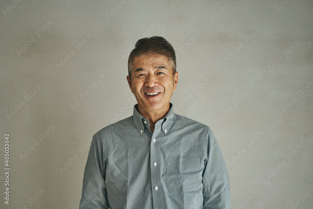 笑顔の日本人シニア男性 笑顔の日本人シニア男性