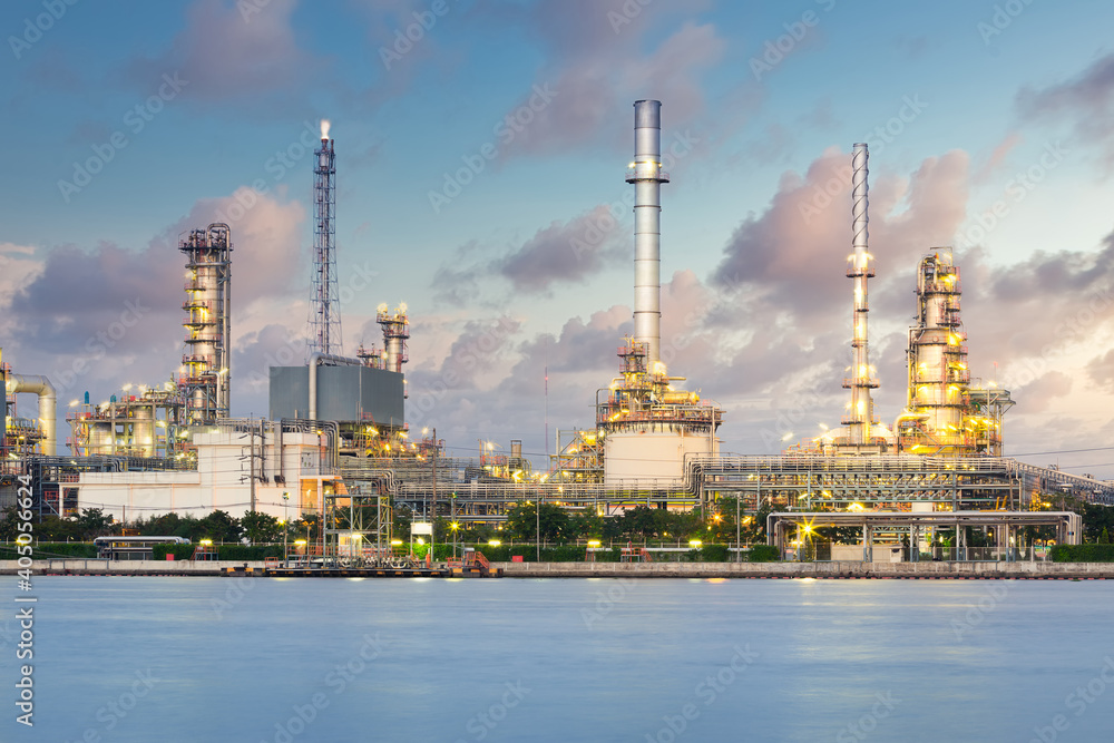 Obraz premium Oil gas refinery plant. May called petroleum, production or petrochemical plant. Industrial factory construction from engineering technology with steel pipe, pipeline, tank. Business for power energy.