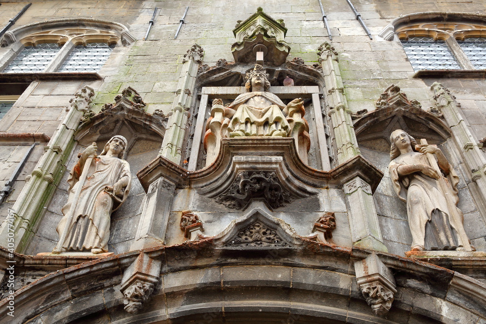 Obraz premium Gistpoort, the gothic access gate to the Abbey (Abdij) of Middelburg, Zeeland, Netherlands, with its impressive carvings