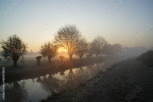 Sonnenaufgang am Niederrhein bei Grefrath Oedt