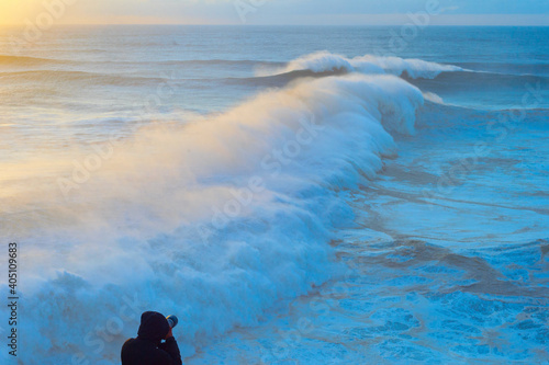 Photographer people ocean s...