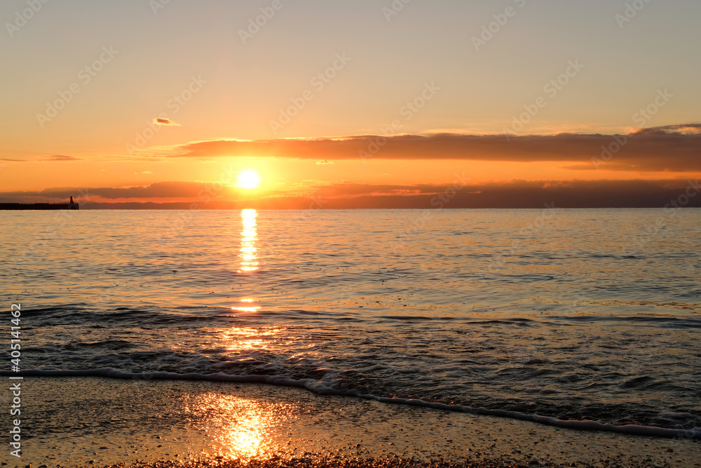 Naklejka premium 神奈川県逗子海岸の夕日
