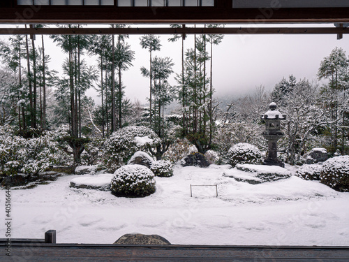 Wallpaper Mural 雪の額縁庭園 Torontodigital.ca