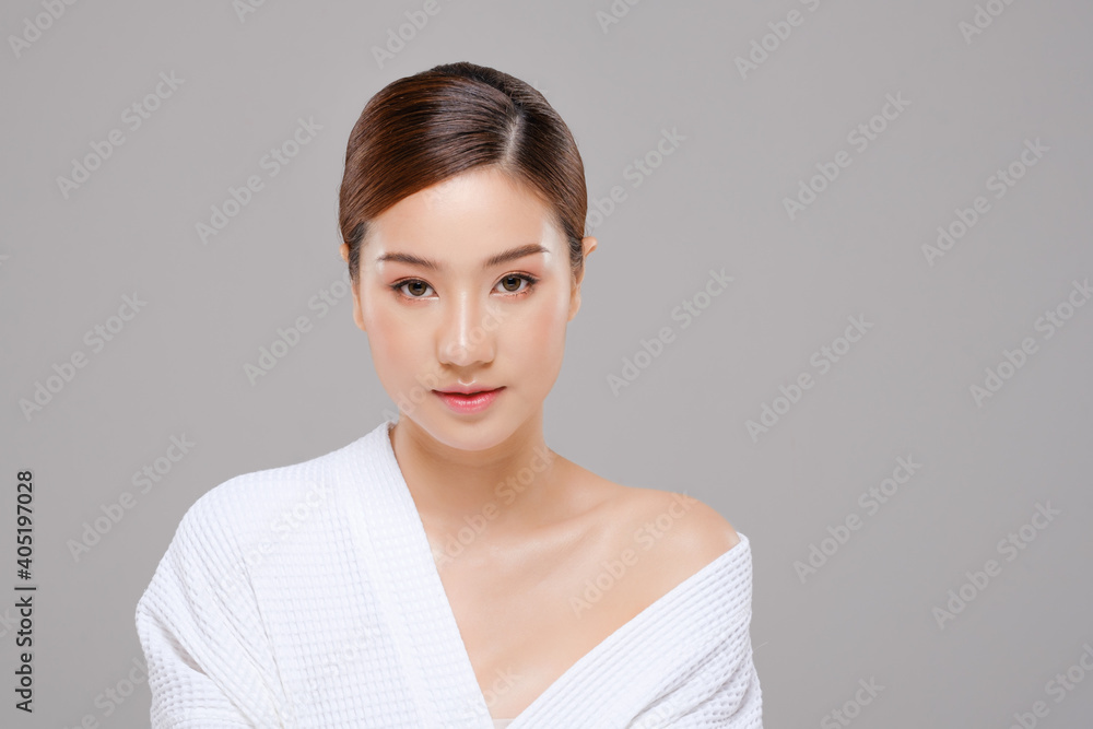 Beauty asian face of the young beautiful woman skin natural make up. close up face pretty portrait spa and salon in bathing suit concept Beauty asian face of the young beautiful woman skin natural make up. close up face pretty portrait spa and salon in bathing suit concept