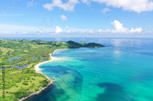 A tropical island with a turquoise lagoon and a sandbank. Caramoan Islands, Philippines. © Tatiana Nurieva