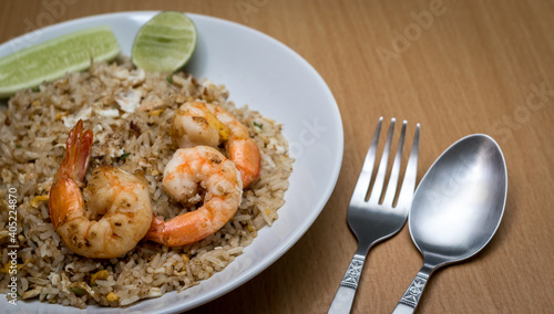 Obraz na płótnie Fried rice with shrimps. w salonie