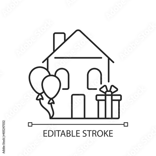 Housewarming party linear icon. Celebrate moving in new home. Presents, gifts for house warming. Thin line customizable illustration. Contour symbol. Vector isolated outline drawing. Editable stroke
