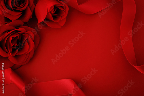 Fototapeta Naklejka Na Ścianę i Meble -  Valentines day card, red roses and ribbon, copy space
