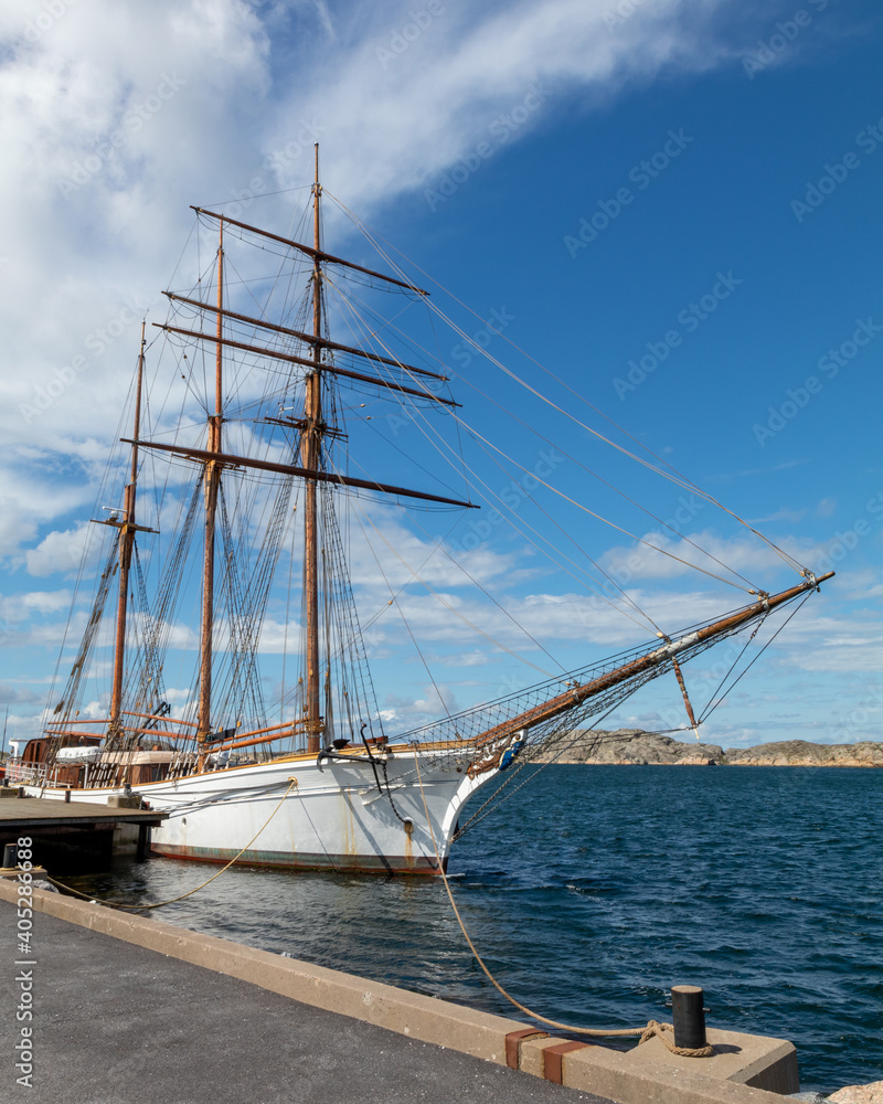 Obraz premium Skärhamn marina in Bohuslän Sweden
