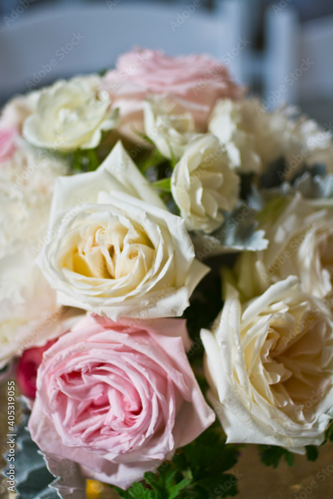 Wedding floral arrangement, with roses, close-up Wedding floral arrangement, with roses, close-up