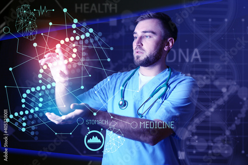 Male doctor using virtual s...