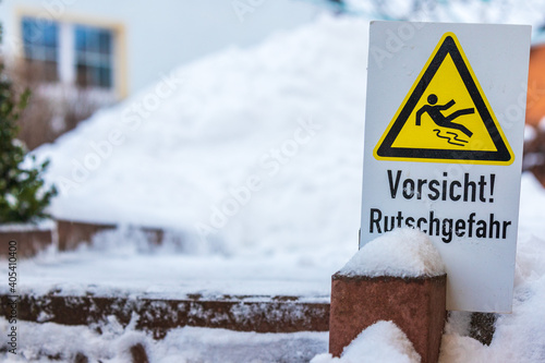 Vorsicht Rutschgefahr  Schild 4 photo