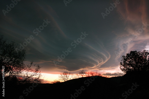 Ciel couchant venteux photo