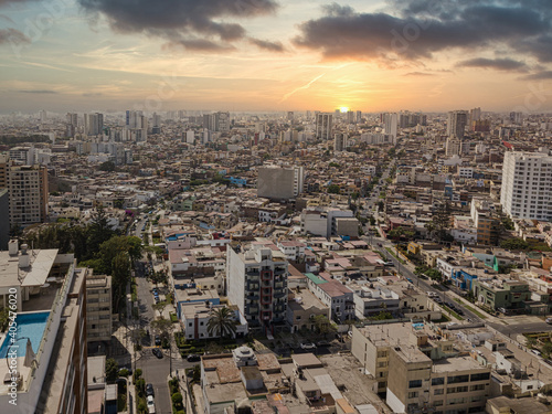 Paisaje urbano con edificios