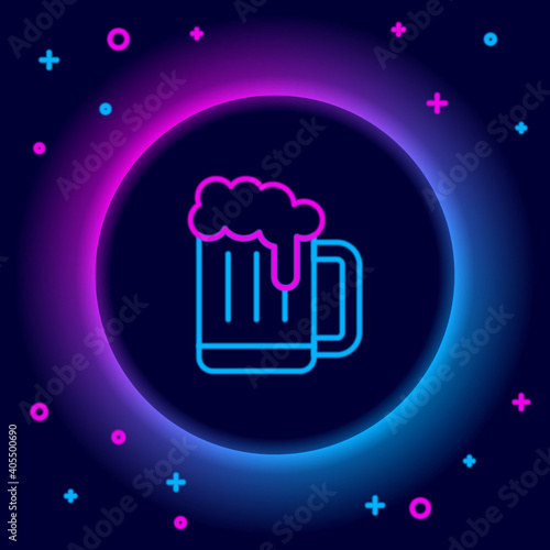 Glowing neon line Wooden beer mug icon isolated on black background. Colorful outline concept. Vector.