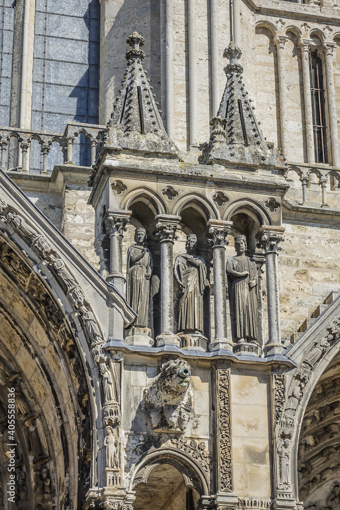 South portal (XIII cen.) of Roman Catholic Chartres Cathedral or Cathedral of Our Lady of Chartres (Cathedrale Notre Dame de Chartres, 1220). Chartres (80 km southwest of Paris), Eure-et-Loir, France.