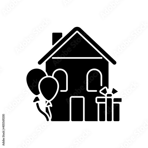 Housewarming party black glyph icon. Celebrate moving in new home. Presents and gifts for house warming. Special occasion greeting. Silhouette symbol on white space. Vector isolated illustration
