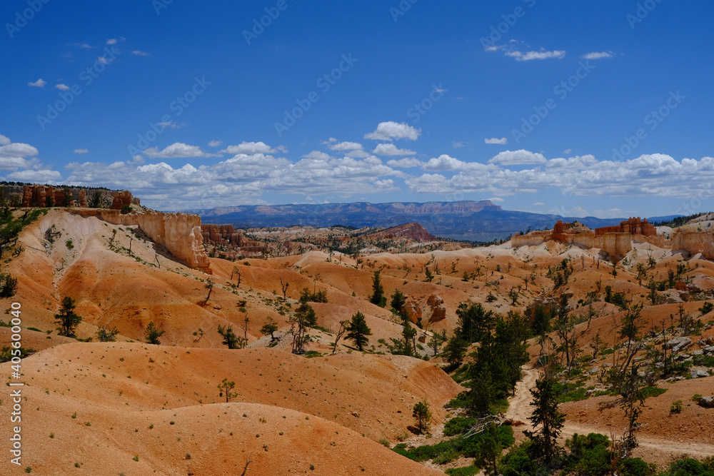 bryce canyon nationalpark utah, red rock and blue sky