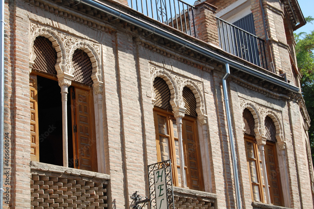 View of the streets and old buildings of Granada, historic city of Andalusia (Spain).
View of the streets and old buildings of Granada, historic city of Andalusia (Spain).