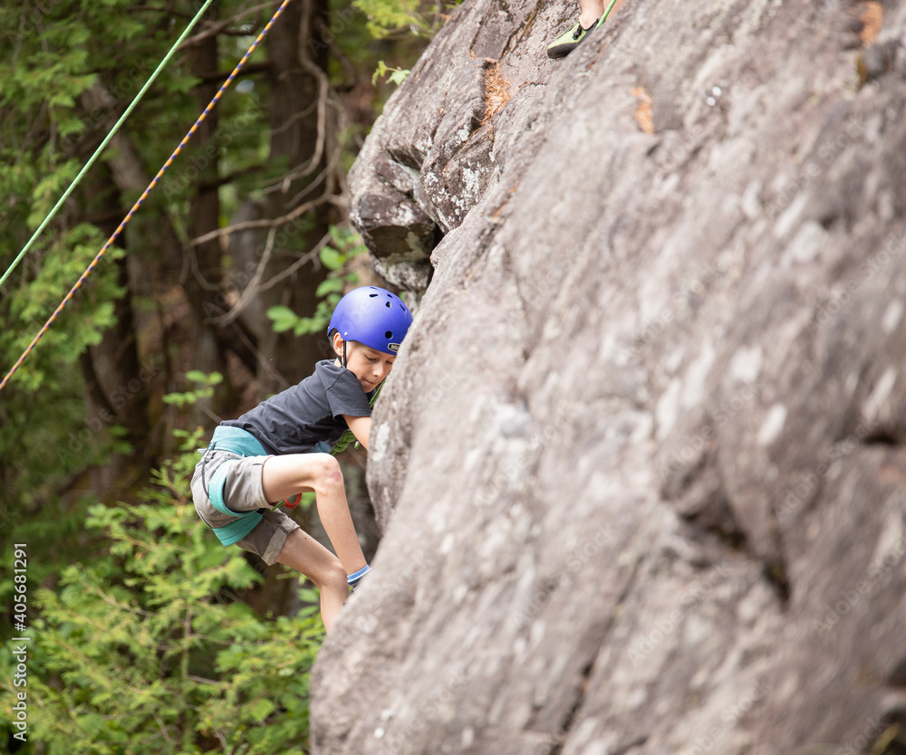 The climbing boy The climbing boy