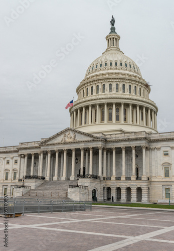 Close view at the US Capitol in late autumn © Blue Cat Studio