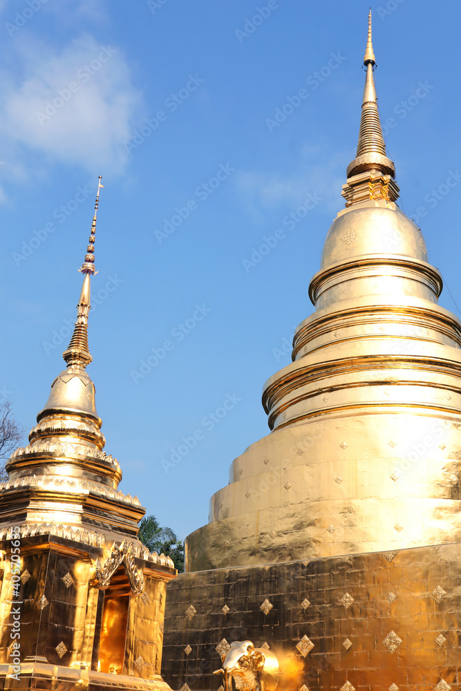 Naklejka premium Wat Phra Sing, Landmark for tourist at Chiang Mai, Thailand
