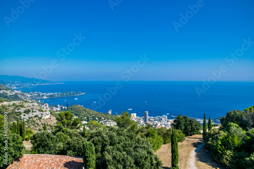 La Turbie village de la Côte d'Azur, surplombant Monaco.