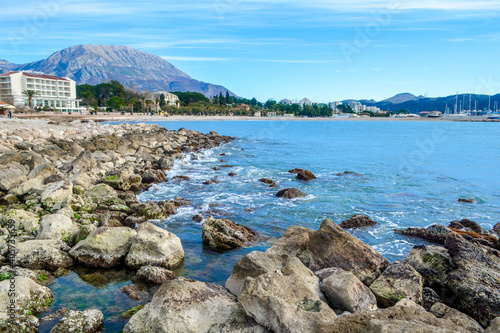 sea and stones