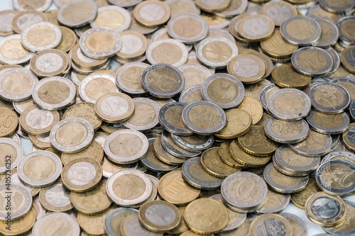 Eine Menge Euro-M  nzen   Bargeld