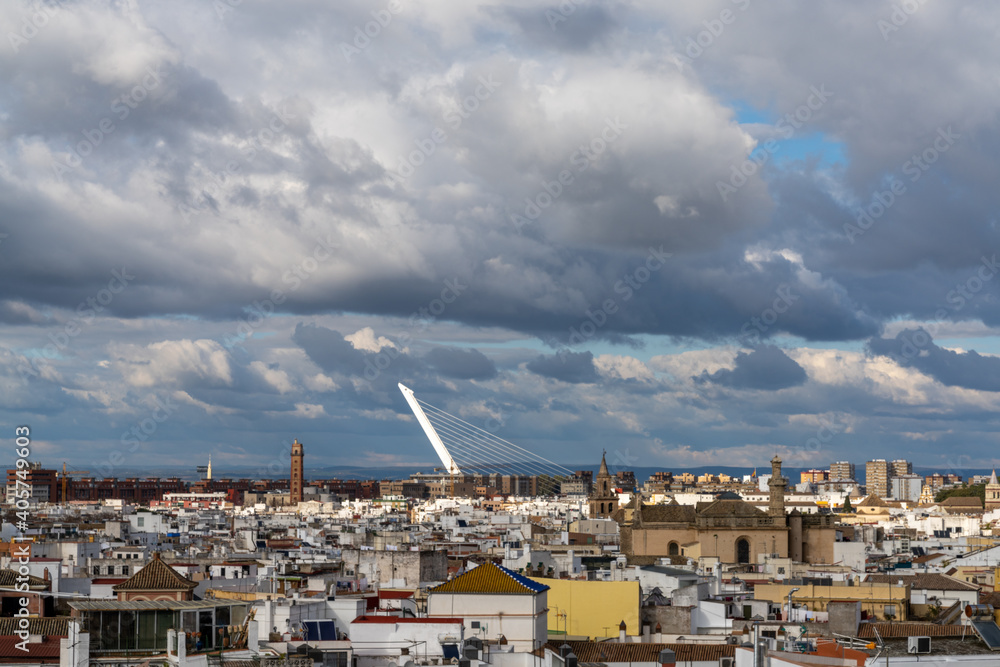 Fototapeta premium cityscape view from up high of the beautiful city of Seville