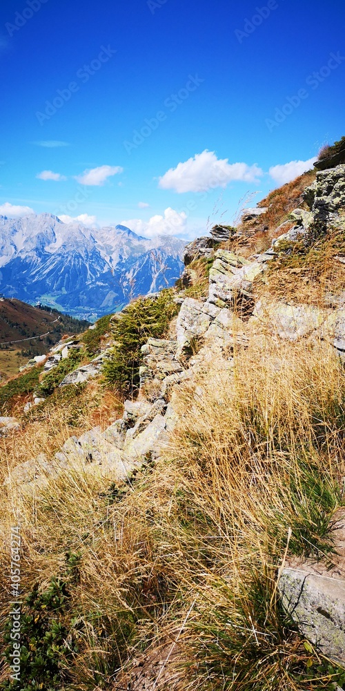 Blick vom Krahbergzinken auf das Dachsteingebirge

