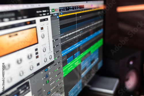 Tableau sur toile The workplace in the recording studio with program on computer DJ or songwriter