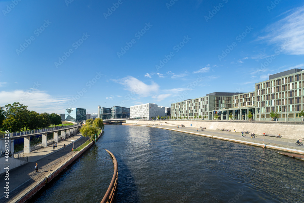 Berlin Bundestag Bode Museum Museumsinsel Berliner Dom Schiffbauerdam Spree Deutschland