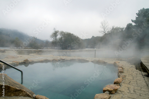 Cuadro en lienzo Hot springs in Ourense