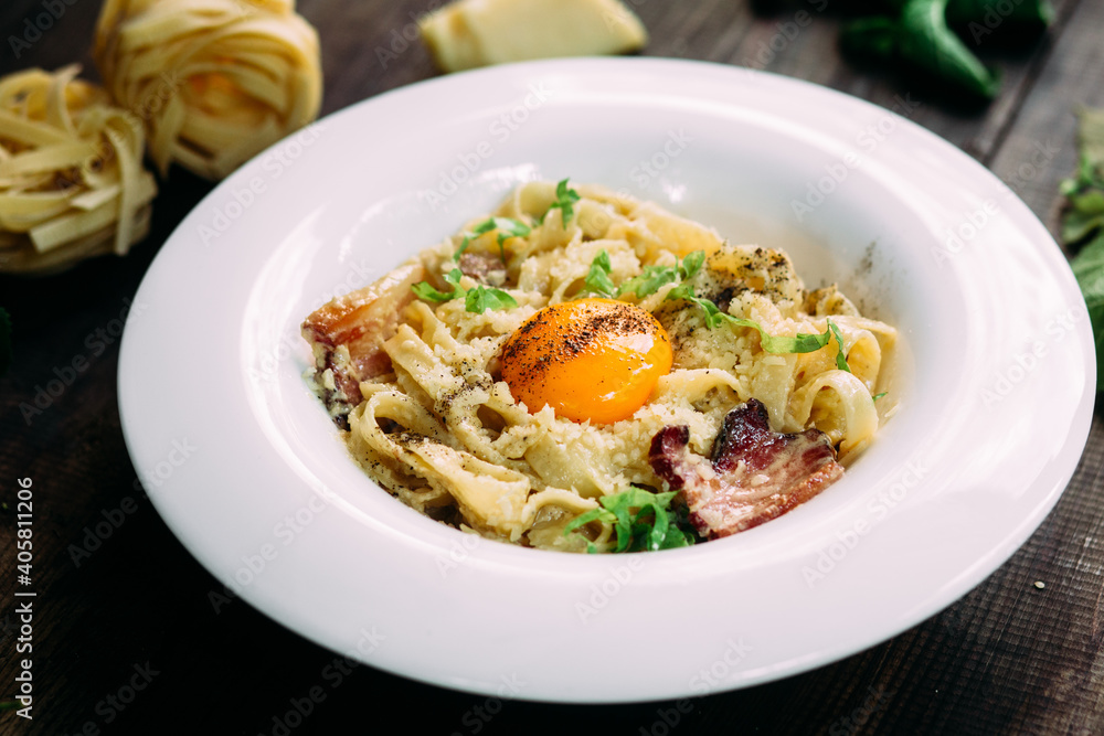 Carbonara paste on a white plate