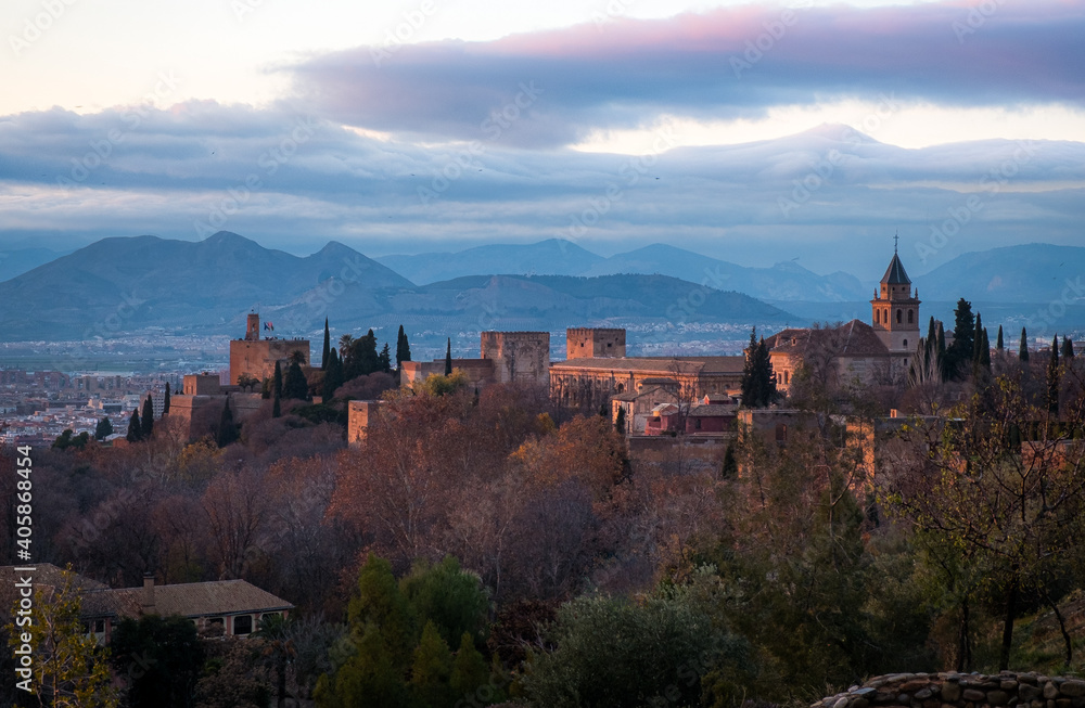Alhambra at sunset, South-Est side view.