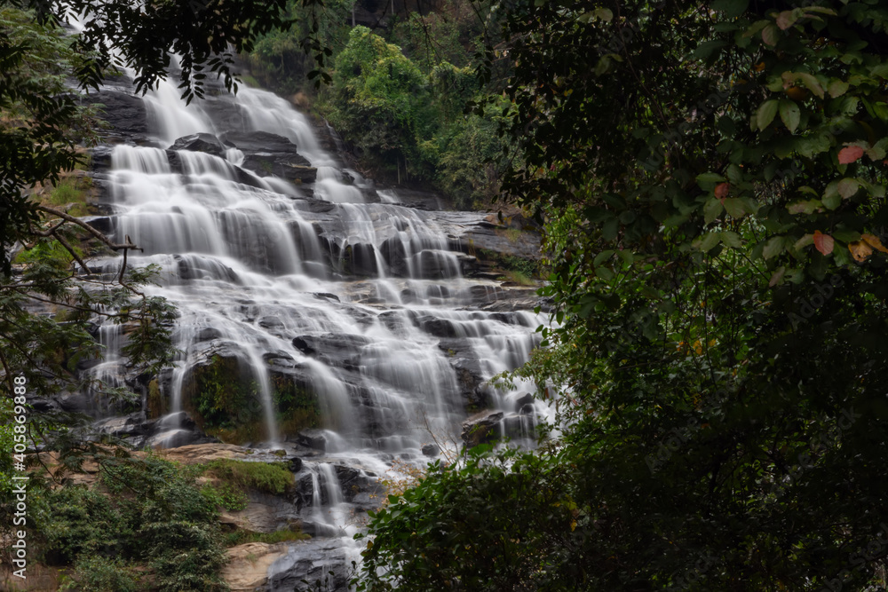 Fototapeta premium Mae Ya waterfall at Doi Inthanon national park, Chom Thong District,Chiang Mai Province, Thailand 