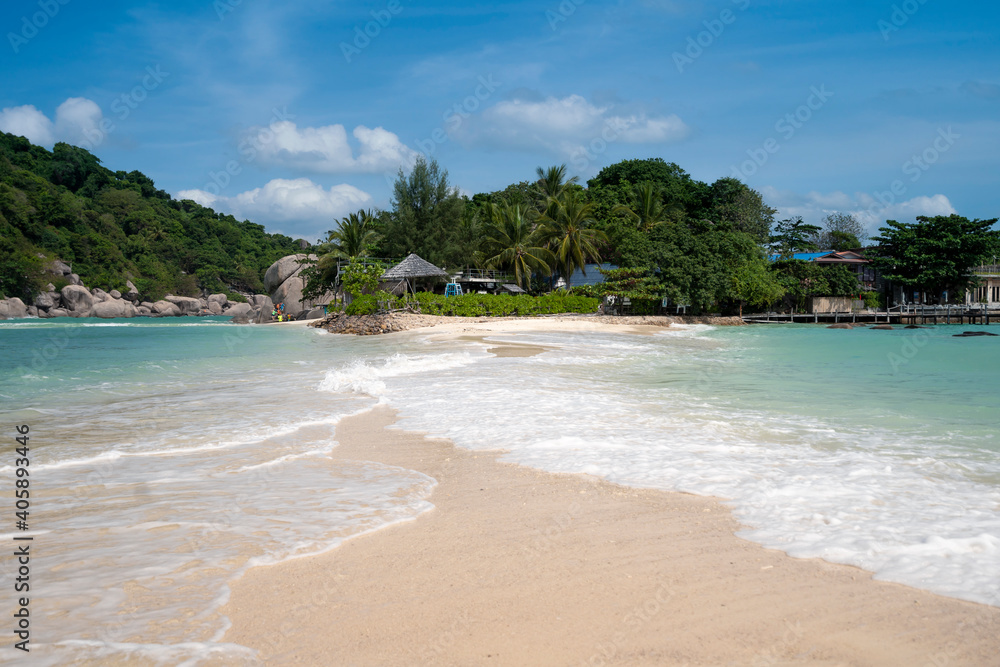 beautiful sand bar beach with blue sea and sky at Koh Nangyaun islands, Surat Thani province, Thailand