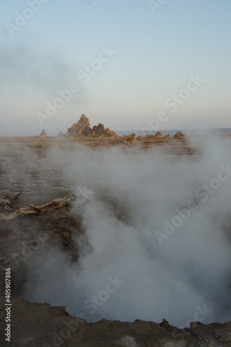 djibouti lake abbe mist