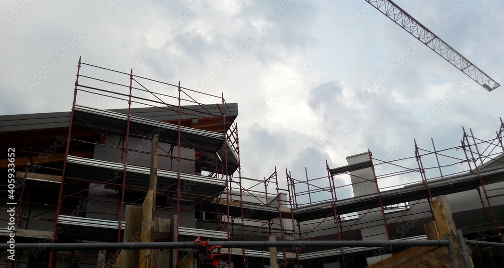Lavori in corso nel cantiere in primavera - business Lavori in corso nel cantiere in primavera - business